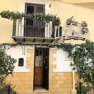Bahalara ** Palermo