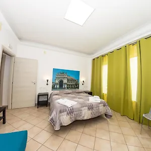 Alojamento de Acomodação e Pequeno-almoço Into, Palermo